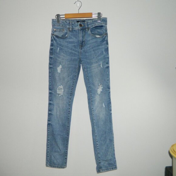 2 fo/$25 AERO Areopostal Men's Unisex Distressed Washed Blue Denim Jeans Size 28 - Picture 2 of 13